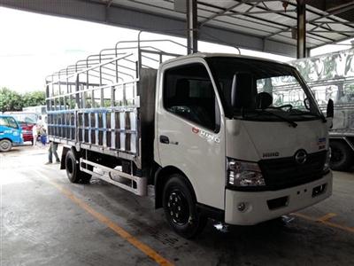 Xe tải Hino 4.5 tấn thùng dài 5.6m
